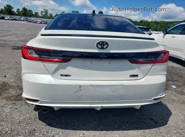 4T1DAACK7SU129281 2025 TOYOTA CAMRY Белый Вид сзади