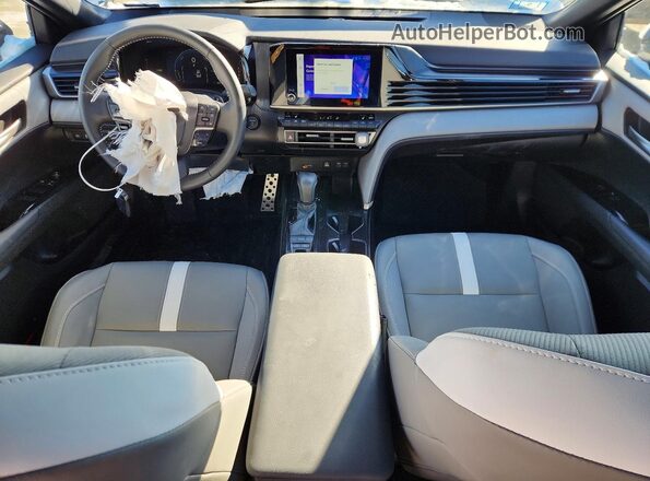 4T1DAACK7SU138661 2025 TOYOTA CAMRY Gray Widok deski rozdzielczej