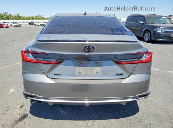 4T1DAACK7SU624662 2025 TOYOTA CAMRY Gray Rear view