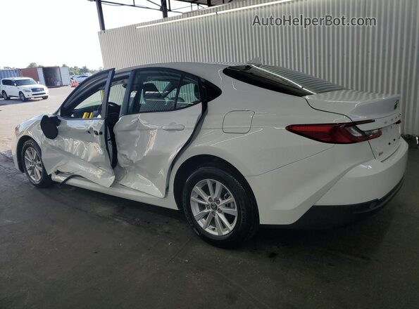 4T1DAACK7TU242178 2026 TOYOTA CAMRY White 360 interior view
