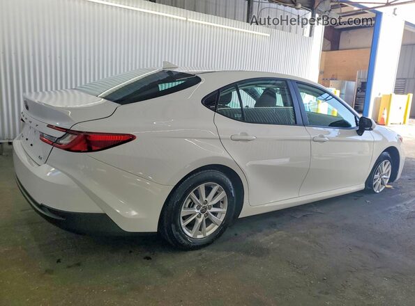 4T1DAACK7TU242178 2026 TOYOTA CAMRY White Rear right
