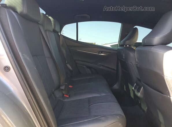 4T1DAACK7TU280381 2026 TOYOTA CAMRY Silver უკანა სავარძლების ხედი