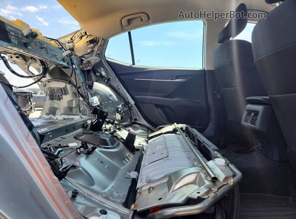 4T1DAACK7TU761683 2026 TOYOTA CAMRY Silver უკანა სავარძლების ხედი