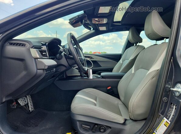 4T1DAACK8SU041047 2025 TOYOTA CAMRY Gray Widok wnętrza z przodu