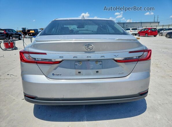 4T1DAACK8SU124803 2025 TOYOTA CAMRY Серебряный Вид сзади