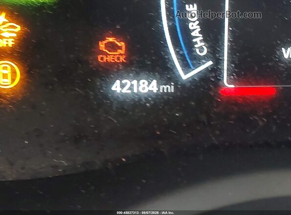 4T1DAACK8SU131301 2025 TOYOTA CAMRY White Widok tylnych siedzeń