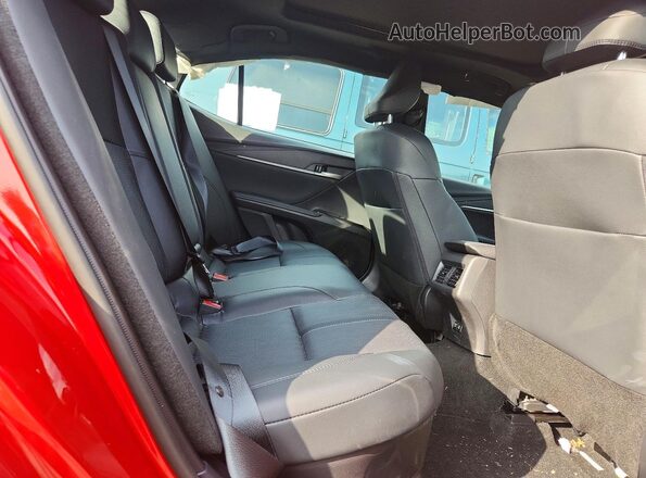 4T1DAACK8SU149880 2025 TOYOTA CAMRY Red Հետևի նստատեղերի տեսք