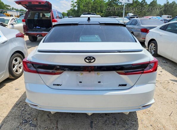 4T1DAACK8SU192860 2025 TOYOTA CAMRY White Հետևի տեսք