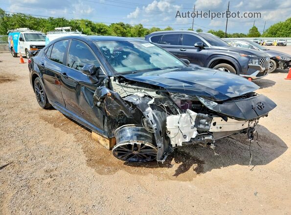 4T1DAACK8SU534775 2025 TOYOTA CAMRY Черный Передняя правая четверть
