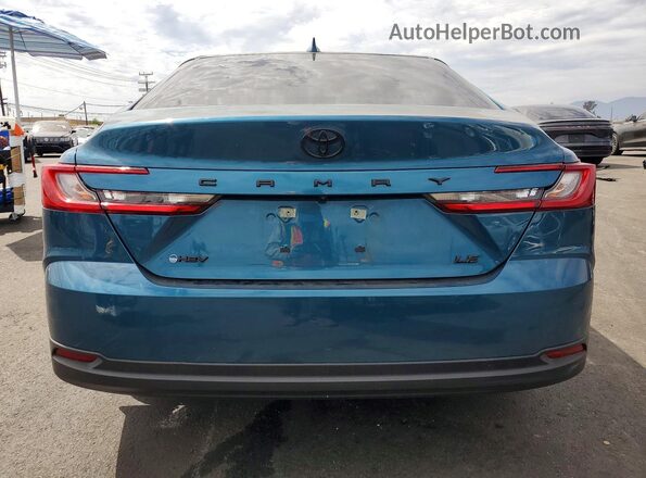 4T1DAACK8SU643608 2025 TOYOTA CAMRY Бирюзовый Вид сзади