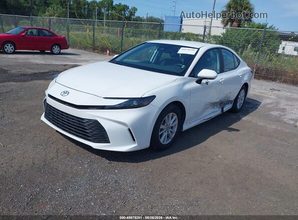 4T1DAACK8TU209464 2026 TOYOTA CAMRY White Vista tres cuartos delantera izquierda