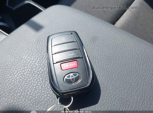 4T1DAACK8TU209464 2026 TOYOTA CAMRY White Vista del salpicadero