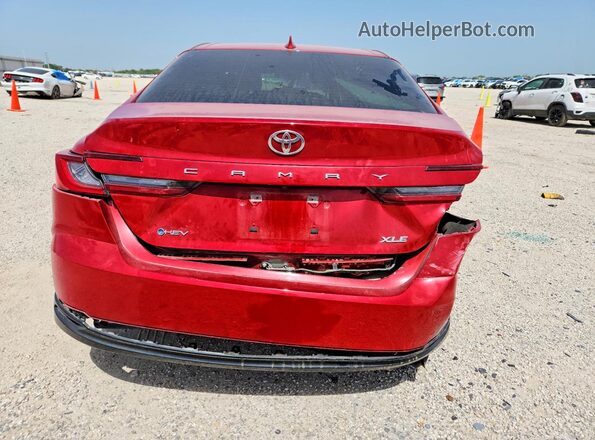 4T1DAACK8TU247552 2026 TOYOTA CAMRY Красный Вид сзади