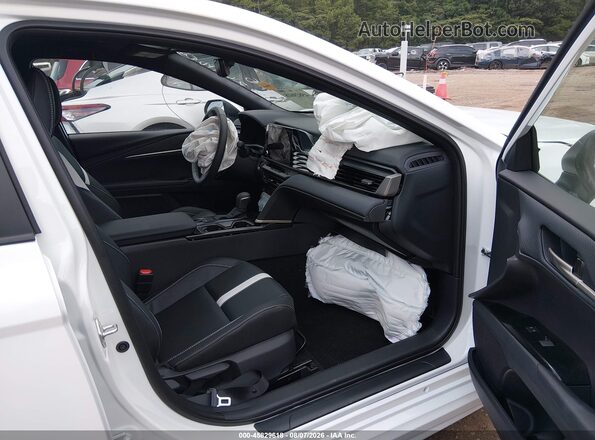 4T1DAACK8TU772496 2026 TOYOTA CAMRY White Вид салону спереду