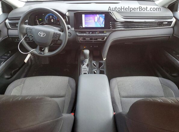 4T1DAACK9SU004038 2025 TOYOTA CAMRY Silver Dashboard view