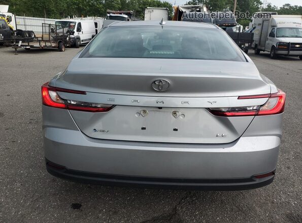 4T1DAACK9SU004038 2025 TOYOTA CAMRY Silver 