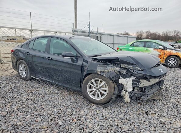 4T1DAACK9SU008431 2025 TOYOTA CAMRY Черный Передняя правая четверть