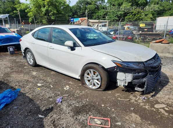 4T1DAACK9SU069391 2025 TOYOTA CAMRY Белый Вид спереди