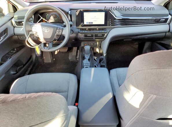 4T1DAACK9SU158684 2025 TOYOTA CAMRY Красный Вид панели приборов
