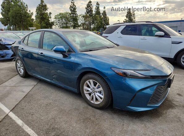 4T1DAACK9SU193693 2025 TOYOTA CAMRY Teal Delantero derecho