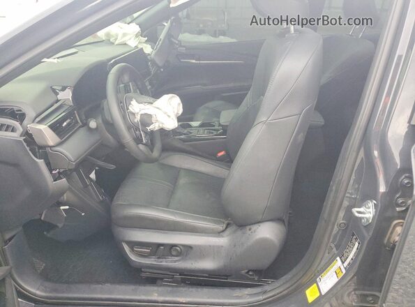 4T1DAACK9SU557157 2025 TOYOTA CAMRY Угольный Вид салона спереди