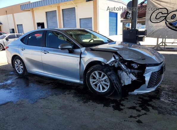 4T1DAACK9SU595729 2025 TOYOTA CAMRY Silver Передня права чверть