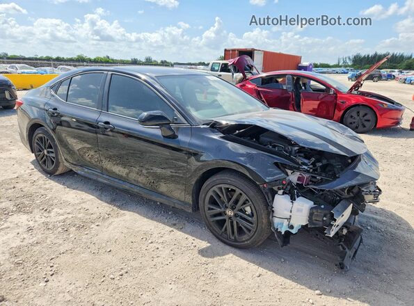 4T1DAACK9TU659639 2026 TOYOTA CAMRY Черный Передняя правая четверть