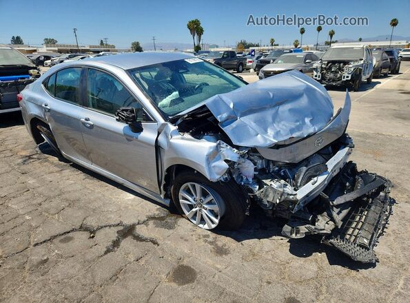 4T1DAACK9TU739426 2026 TOYOTA CAMRY Silver წინა მარჯვენა