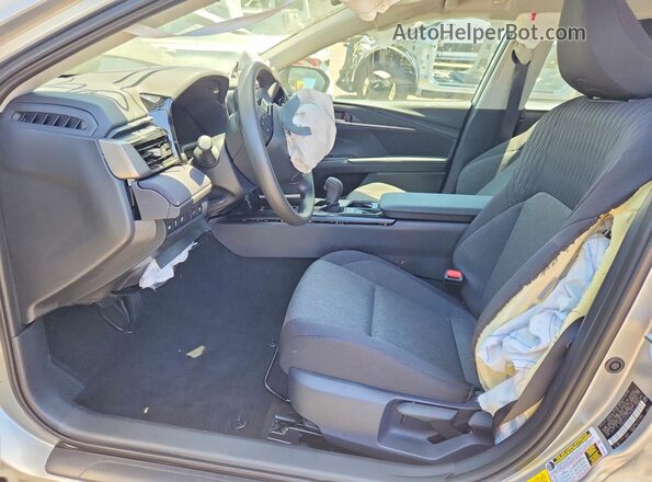 4T1DAACK9TU739426 2026 TOYOTA CAMRY Silver წინა სალონის ხედი