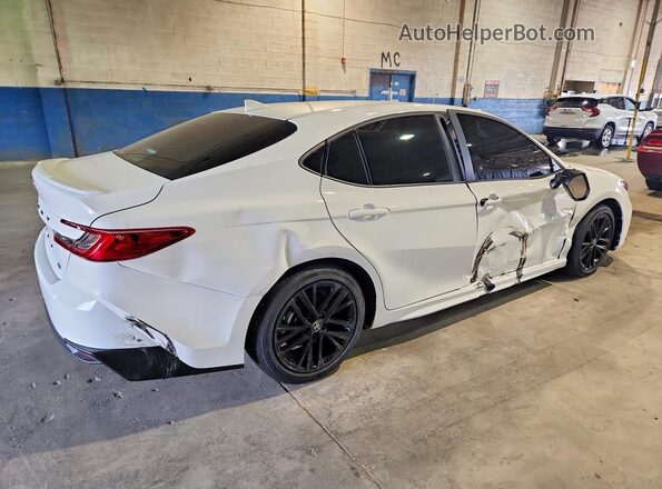 4T1DAACK9TU749082 2026 TOYOTA CAMRY White Rear right