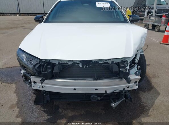 4T1DAACKXSU024945 2025 TOYOTA CAMRY White Front view