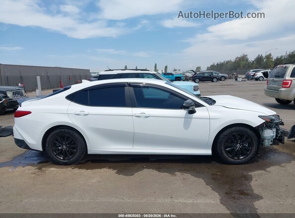 4T1DAACKXSU024945 2025 TOYOTA CAMRY White 360 interior view