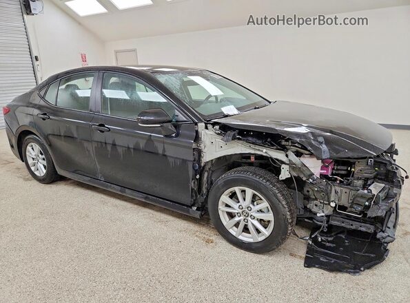 4T1DAACKXSU026131 2025 TOYOTA CAMRY Черный Передняя правая четверть