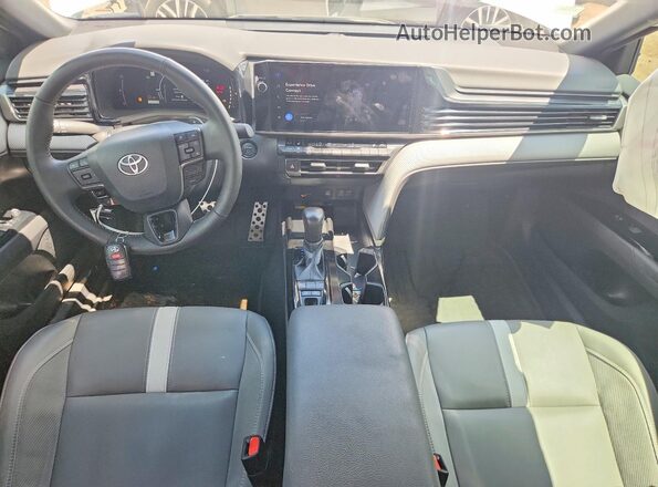 4T1DAACKXSU044872 2025 TOYOTA CAMRY White Առջևի վահանակի տեսք