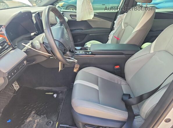 4T1DAACKXSU044872 2025 TOYOTA CAMRY White Սալոնի դիմացի տեսք