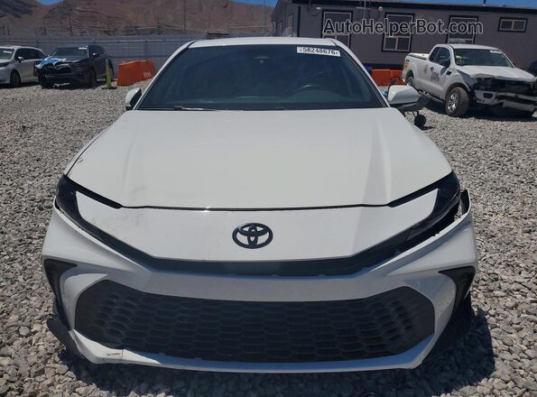 4T1DAACKXSU047237 2025 TOYOTA CAMRY White Դիմացի տեսք