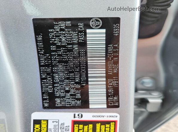 4T1DAACKXSU096888 2025 TOYOTA CAMRY Silver Widok komory silnika