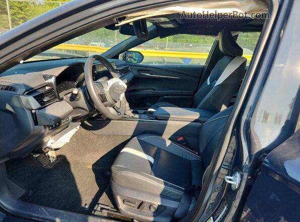 4T1DAACKXSU543879 2025 TOYOTA CAMRY Gray Front interior view