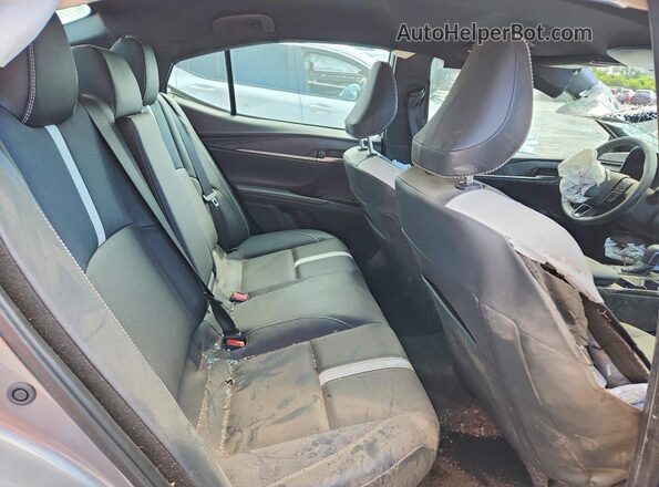 4T1DAACKXSU564117 2025 TOYOTA CAMRY Gray Widok tylnych siedzeń
