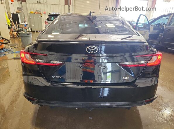 4T1DAACKXSU621559 2025 TOYOTA CAMRY Black Rear view