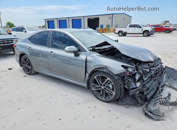 4T1DAACKXTU299880 2026 TOYOTA CAMRY Silver Front right