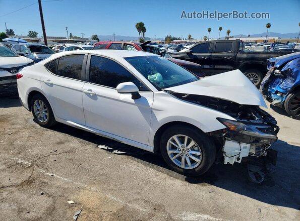 4T1DAACKXTU653848 2026 TOYOTA CAMRY White Przód prawy