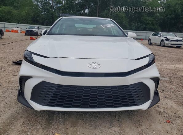 4T1DAACKXTU693704 2026 TOYOTA CAMRY White Դիմացի տեսք