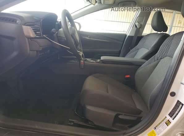 4T1DAACKXTU702837 2026 TOYOTA CAMRY White Widok wnętrza z przodu