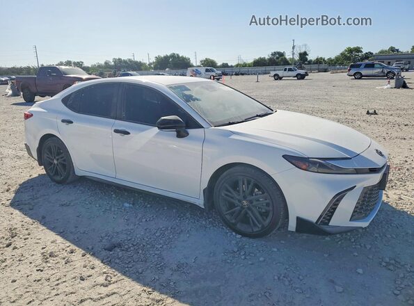 4T1DAACKXTU705186 2026 TOYOTA CAMRY White Delantero derecho