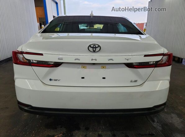 4T1DAACKXTU711425 2026 TOYOTA CAMRY White Rear view