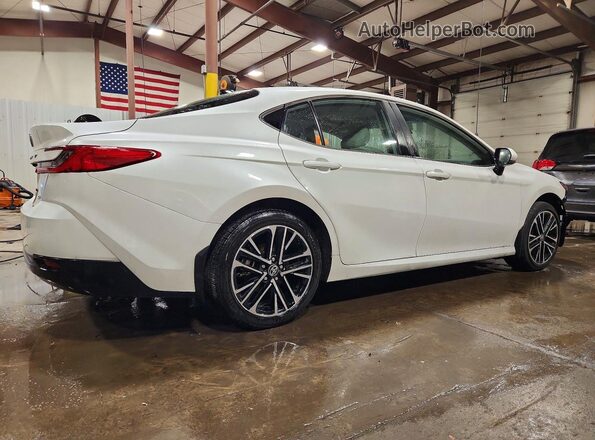 4T1DBADK0SU531641 2025 TOYOTA CAMRY Белый Задняя правая четверть