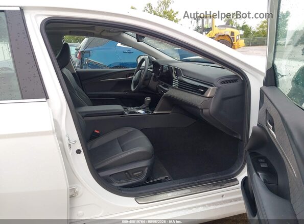 4T1DBADK2SU003843 2025 TOYOTA CAMRY White Вид салону спереду