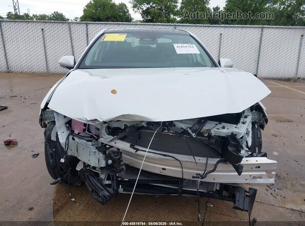 4T1DBADK2SU003843 2025 TOYOTA CAMRY White Вид задньої частини салону