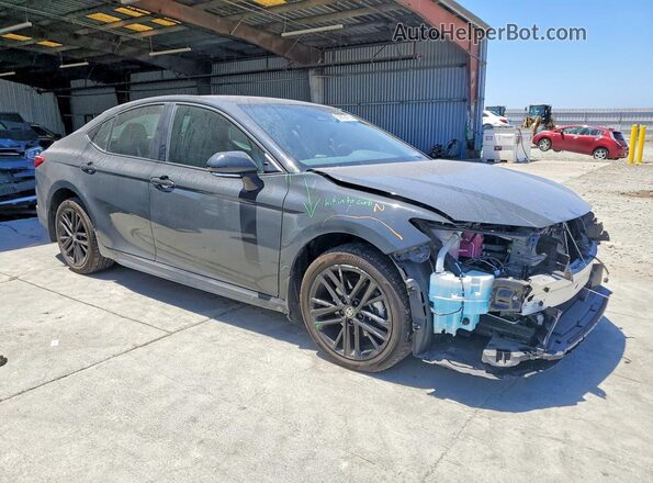 4T1DBADK2SU016995 2025 TOYOTA CAMRY Gray Передня права чверть